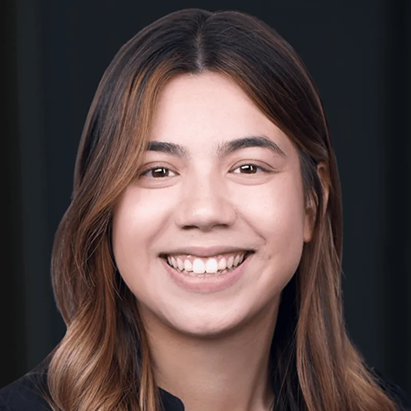 Camila Bentos, CFP®